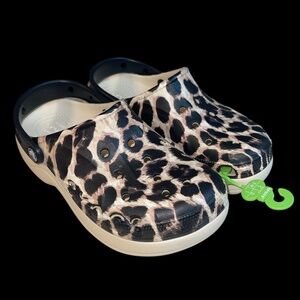 Crocs Womens Classic Baya Clog Sz 7 Platform Animal Print Bone Leopard Cheetah